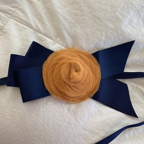 A COLLECTION OF 3 TIE BELTS - FLOWER, BOW, POLKADOT - Picture 3 of 5